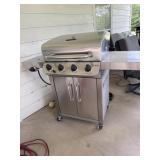Char Broil Propane Grill with bottle and cover