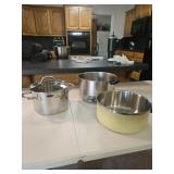 Stock pots