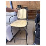 Bar stool