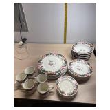 Tienshan Stoneware Dishes, 5 cups, 6 saucers, 6