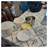 8 cup measurer, stainless steel bowl, wire basket