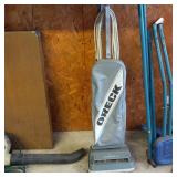 XL oreck vac works