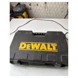 Dewalt cordless drill 1 battery is good works