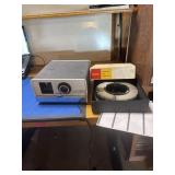 Kodak Quickset 505 slide projector and Carousel