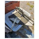 Tile cutter