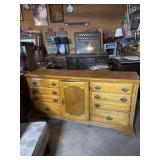 Dresser needs work 68ï¿½x18ï¿½x33ï¿½