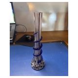 11ï¿½ Art Glass Vase