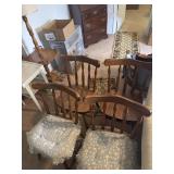 4 matching chairs 2 with cushion
