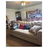 Couch 6ï¿½ and pillows