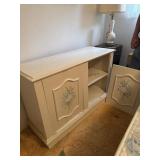 Cabinet 44ï¿½x16ï¿½x3 hinges inside