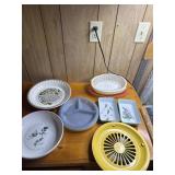 Apple Pie Pan, serving bowl, 4 plastic divided