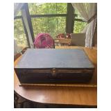 Vintage Trunk  style suit case