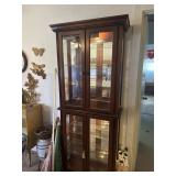 30ï¿½x12ï¿½x76ï¿½ lighted display case 1 piece glass