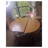 Dinning table 4 chairs 48ï¿½x36ï¿½x30ï¿½ with 12ï¿½ leaf