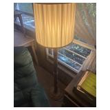 Floor lamp works