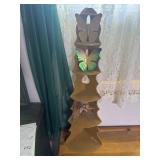 Corner shelf and butterflies 37ï¿½