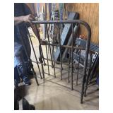Vintage Iron twin head & foot board no rails
