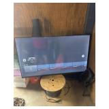55ï¿½ Insignia TV no remote with wall mount works