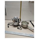 Vintage General electric  coffee pot, strainer