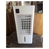 Room air conditioner works