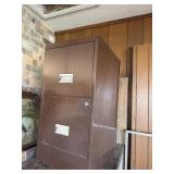 2 drawer file cabinet  no key