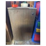 GE refrigerator not working storage