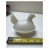 Small Milk glass Hen on nest