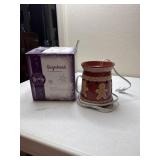 Scentsy Gingerbread warmer