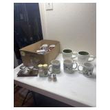 Salt & pepper shakers and coffee cups: cows and