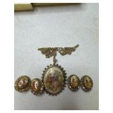 Necklace and 2 pair of clip on earrings