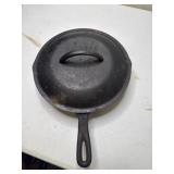 Cast Iron Skillet with Lodge Lid