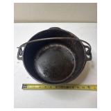 Wagner Ware 5 Qt Dutch Oven cast iron no lid