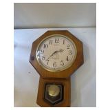Ingraham regulator wall clock needs battery