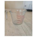 Anchor  Hocking measuring cup