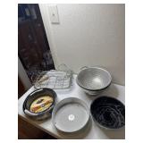 3 new Wilton spring form pans, AM spring form