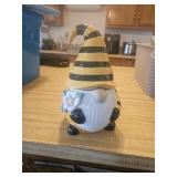 Cookie jar mugs and kitchen items