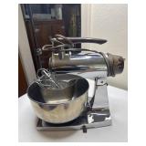 Sunbeam Mixmaster Mixer works