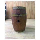 Small wood keg