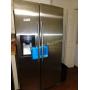 Refrigerator - Samsung  Side By Side with Ice