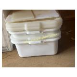Storage Containers w/ Lids (4) & Cutting Boards