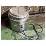 11 Qt. Stainless Steel Round Countertop Food Soup