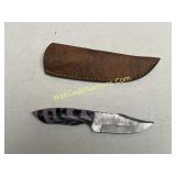 Damascus Blade steel 4 inch blade hunting knife -