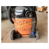 Shopvac RIDGID / 16 Gallons, attachments included