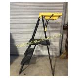 Cosco Ladder With Supply Tray