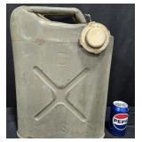 Vntg US Military Metal Water Gas Fuel Jerry Can