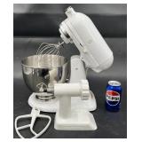 KitchenAid Artisan Mixer w Attachments