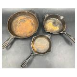 3 Cast Iron Frying Pans - Lodge, Basics
