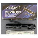 10 Million Volt Stun Gun w Flash Light
