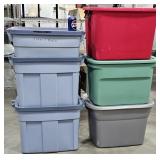 6 Plastic Storage Tubs w Lids