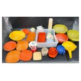 Vintage Tupperware Bowls, Lids & Kitchen Items